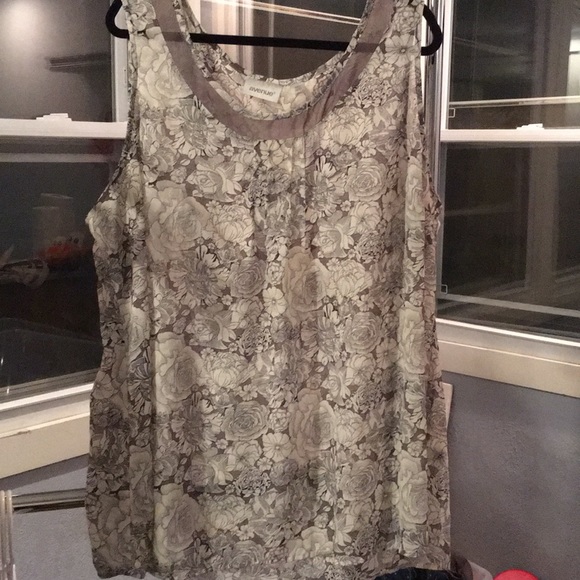 Avenue Tops - Avenue😯Final Price😯 Floral Top